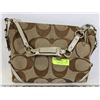 Image 1 : COACH MEDIUM SIZED HANDBAG INCL DUST BAG TAN &