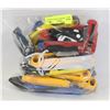 Image 1 : BAG OF ASSORTED UTILITY KNIVES