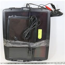 3 MOTOMASTER ELIMINATOR SOLAR PANELS