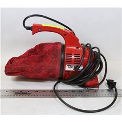 DIRT DEVIL VACUUM