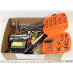 FLAT OF TOOLS WITH DRILL VICE