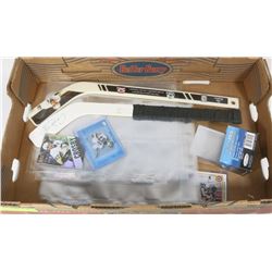 HOCKEY COLLECTIBLES AND CARD SLEEVES