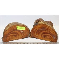 A PAIR OF HEAVY CEDAR LIVE EDGE BOOKENDS