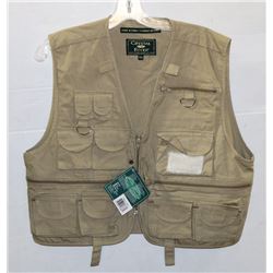 NEW CRYSTAL RIVER FISHING VEST SIZE MEDIUM