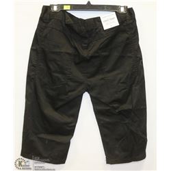 NEW MENS SHORTS SIZE 30