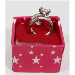 INFINITE ROMANCE 2PC CZ ENGAGEMENT SET