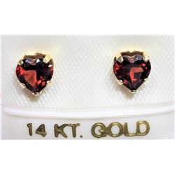 42) 10K GOLD HEART SHAPED GARNET EARRINGS