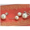 Image 2 : 925 STERLING SILVER FRESHWATER PEARL STUD EARRINGS