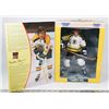 Image 1 : NEW IN BOX STARTING LINE BOBBY ORR FIGURE