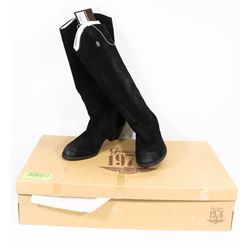 NEW GENUINE 1976 GENUINE LEATHER BOOTS SIZE 7.5