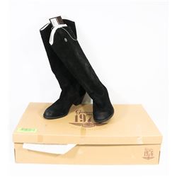 NEW GENUINE 1976 GENUINE LEATHER BOOTS SIZE 8