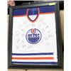 Image 1 : 93/94 AUTOGRAPHED OILERS TEAM JERSEY FRAMED