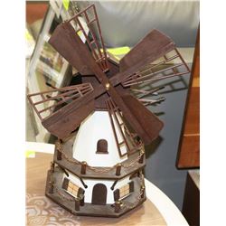 DECORATIVE WINDMILL LAMP