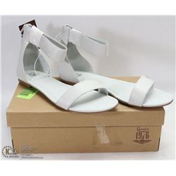 NEW  1976 WHITE SHOES GENUINE LEATHER SZ 10