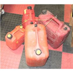 BUNDLE OF 4 ASSORTED GAS CANS