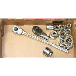 CRAFTSMAN & GRAY 3/4 IN. RATCHETS W/