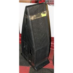 SET OF 2 RHINO RAMPS, BLACK NYLON CAR