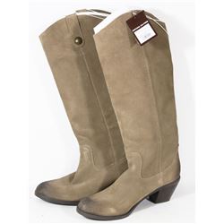 NEW GENUINE 1976 GENUINE LEATHER BOOTS SIZE 9.5