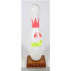 VINTAGE WOODEN PLASTIC COATED REAL BOWLING