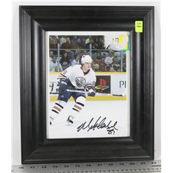 8X10 MIKE COMRIE SIGNED PICTURE