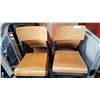 Image 1 : 20 ASSEMBLY CHAIRS