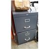 Image 2 : 2 DRAWER METAL FILING CABINET