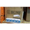 Image 2 : BOX OF LIGHTBULBS