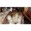 Image 2 : BOX OF BEAKERS AND STIR STICKS