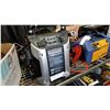 Image 1 : MOTOMASTER ELIMINATOR BATTERY BOOSTER PACK WITH AIR COMPRESSOR