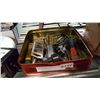 Image 1 : TRAY OF HAND TOOLS