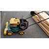 Image 1 : YARD MAN MTD GAS YARD VACCUM 22 INCH WITH BAG