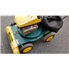 Image 2 : YARD MAN MTD GAS YARD VACCUM 22 INCH WITH BAG