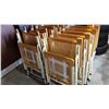 Image 1 : 10 FOLDING CHAIRS