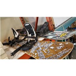 2 SNOWBOARDS TECH NINE KEMPER