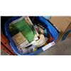 Image 1 : TOTE OF SANDPAPER GLOVES AND PAINTING SUPPLIES