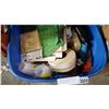 Image 2 : TOTE OF SANDPAPER GLOVES AND PAINTING SUPPLIES