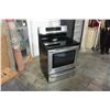 Image 1 : FRIGIDAIRE STAINLESS INDUCTION STOVE