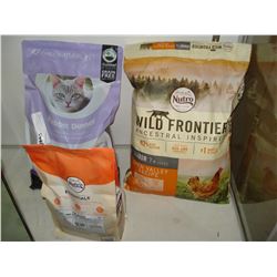 3 BAGS OF NEW CAT FOOD