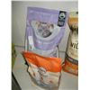 Image 3 : 3 BAGS OF NEW CAT FOOD