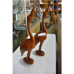 2 WOOD BIRDS