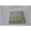 Image 1 : 3 CANADIAN 1 DOLLAR BILLS