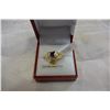 Image 2 : 10KT SAPPHIRE AND DIAMON RING