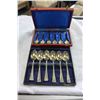 Image 1 : 2 CASES OF VINTAGE SPOONS