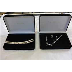 2 NECKLACES AND EARRING SET IN GIFT BOXES