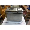 Image 1 : CUISINART BREAD MAKER