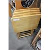Image 1 : FOUR FOLDING TV TRAYS