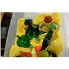 Image 2 : TOTE OF ART GLASS