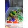 Image 1 : TOTE OF ART GLASS