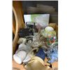 Image 2 : TRAY OF COLLECTIBLE CHINA, CAMERAS, ETC