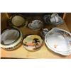 Image 2 : SHELF LOT OF COLLECTIBLE POTTERY AND COLLECTIBLES
